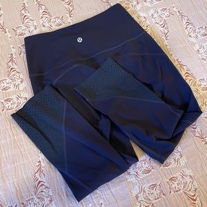 Lululemon cropped leggings, size 6